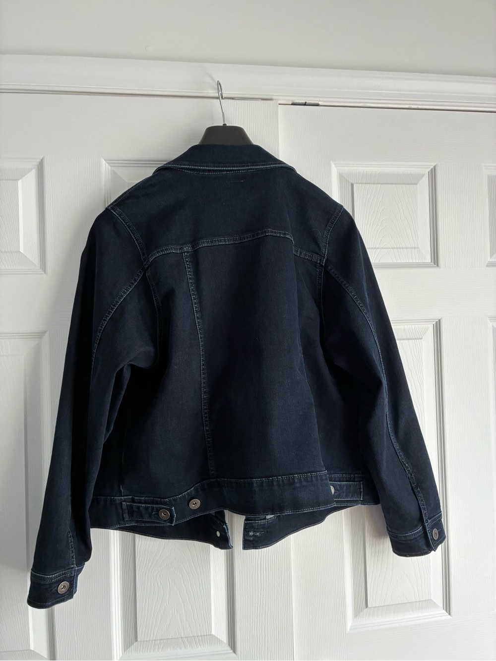 torrid Navy Blue Denim Trucker Jacket - Picture 2 of 3